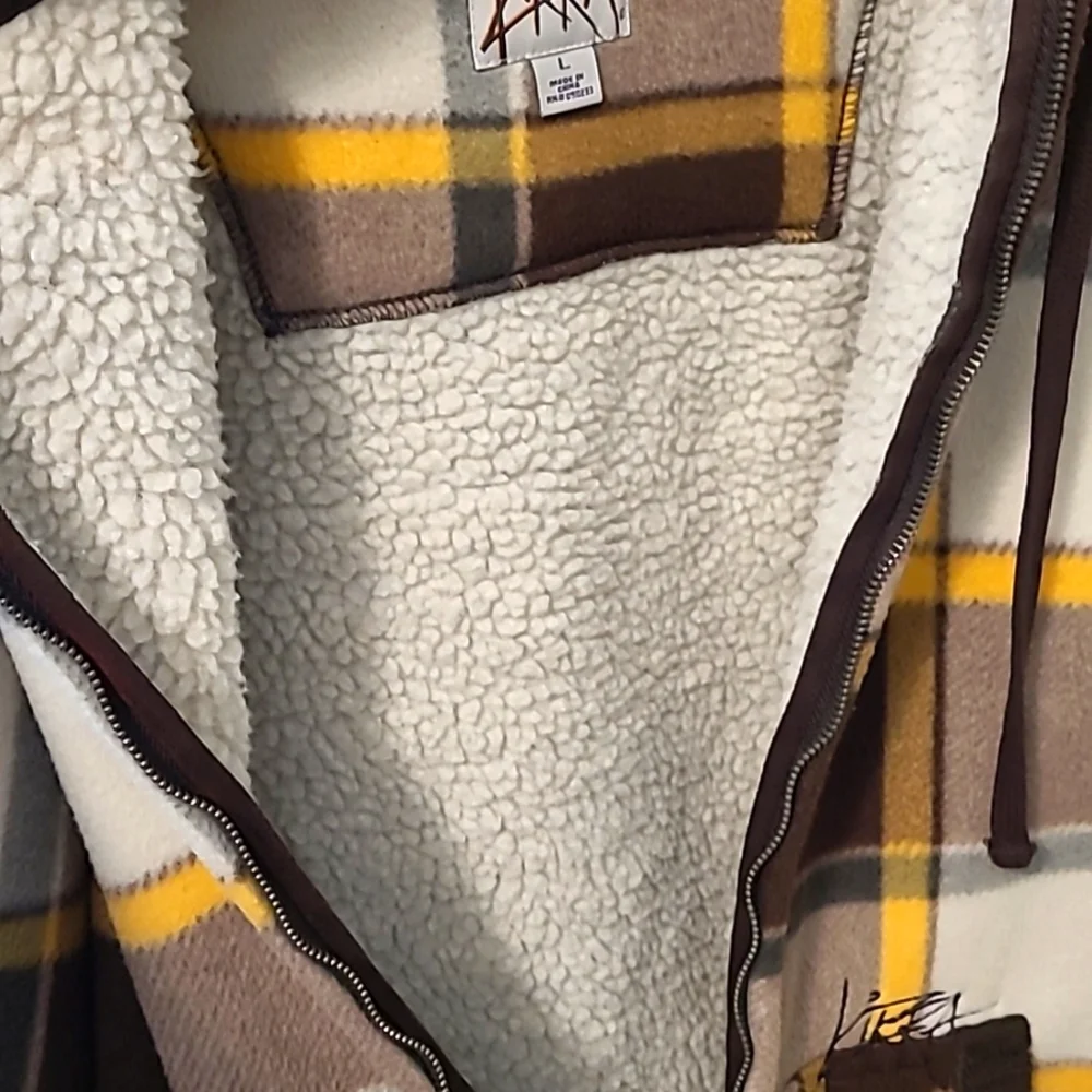 Vintage KIRRA Men's fleece zipup hooded jacket, Flannel Look Fleece, Size Large - Picture 3 of 4